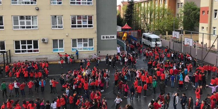 Minikler sağlık için spor yaptı
