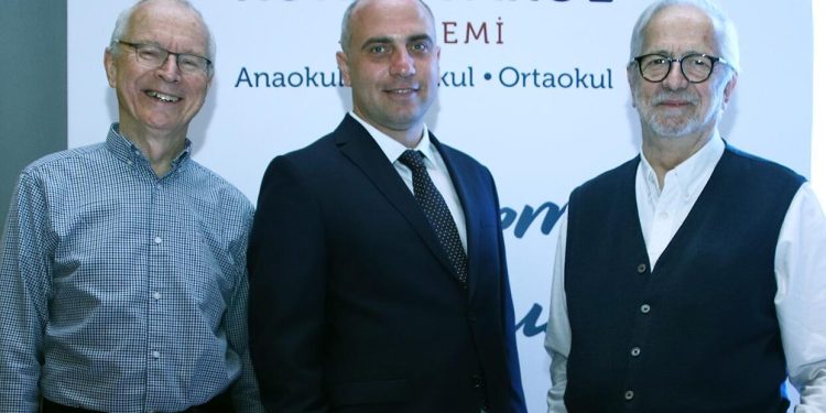 Yeni okul kapılarını açıyor