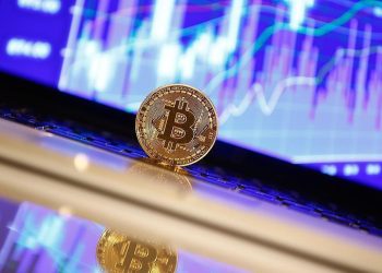 Bitcoin 11 bin 500 düzeylerinde