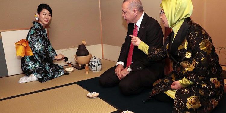 Cumhurbaşkanı Erdoğan Japonya’da çay seremonisine katıldı