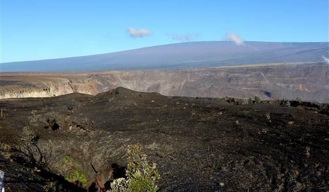 Hawaii’deki Mauna Loa Yanardağı için alarm seviyesi yükseltildi