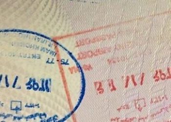 İran artık turist pasaportlarına mühür vurmayacak