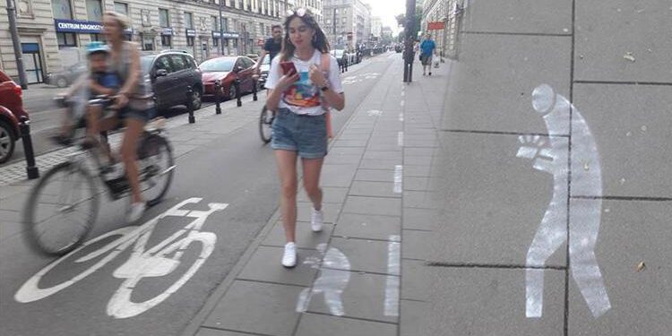 Polonya’da yayalar için akıllı telefon yolu