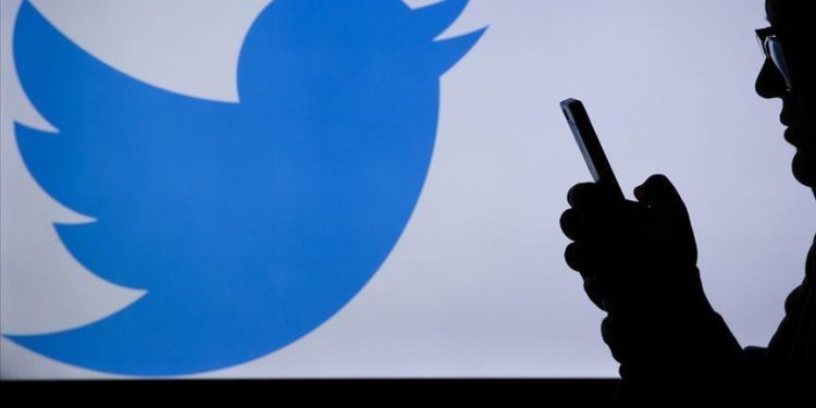 Twitter’dan kural ihlali yapan siyasilere ‘uyarı etiketi’