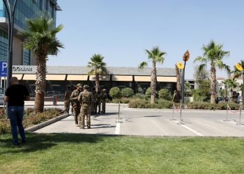 Diplomatın şehit olduğu restoranda Türk heyetinden inceleme