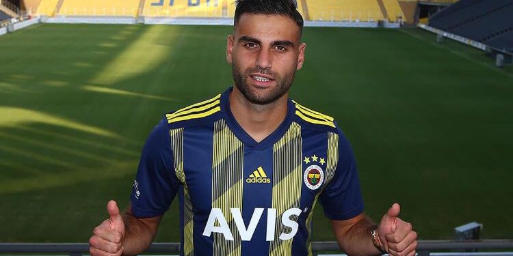 Fenerbahçe yeni transferi duyurdu! 3 yıllık sözleşme imzalandı