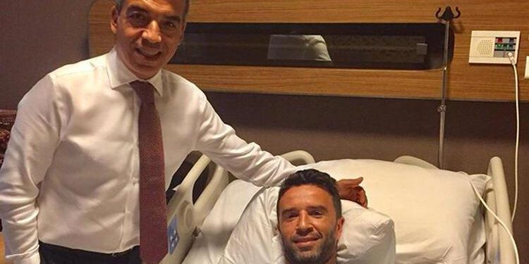 Gökhan Gönül ameliyat oldu