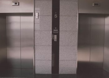 Güvensiz asansörlere 1,9 milyon liralık ceza