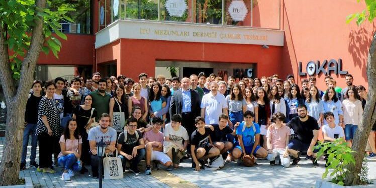 İTÜ lise yaz okulu ilk ‘mezun’larını verdi