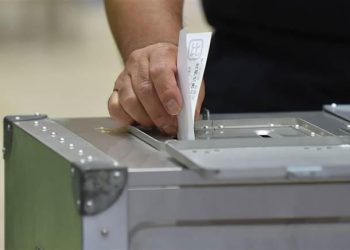 Japonya’da Abe’nin iktidar koalisyonu kazandı