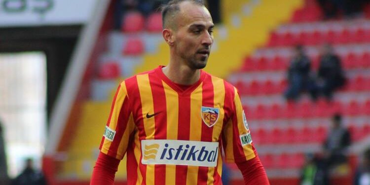 Kayserispor, Şamil Çinaz ile sözleşme yeniledi