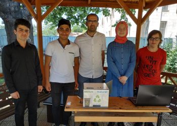 Liselilerden çevre kirliliğine karşı atık pil ünitesi