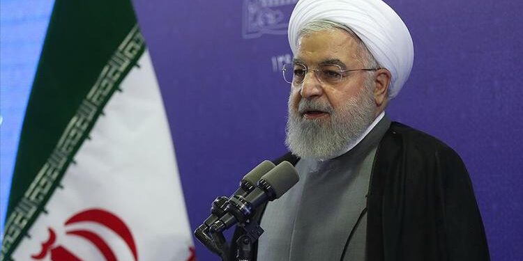 Ruhani’den ABD’ye müzakere çağrısı ve savaş uyarısı 