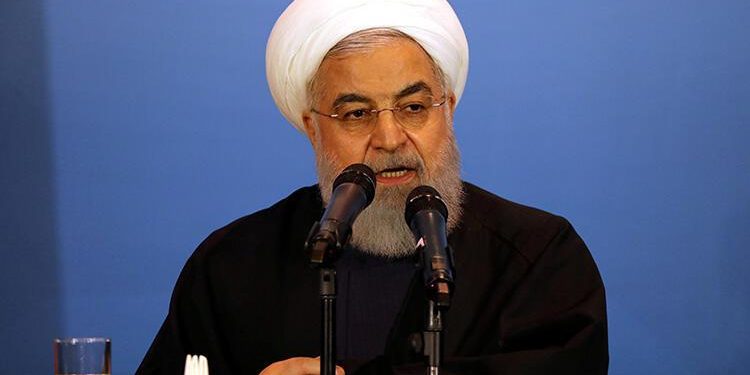 Ruhani’den uyarı niteliğinde açıklamalar