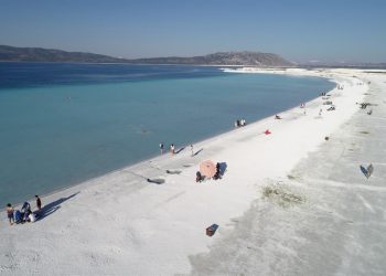 Salda Gölü yapılaşma olmadan korunacak