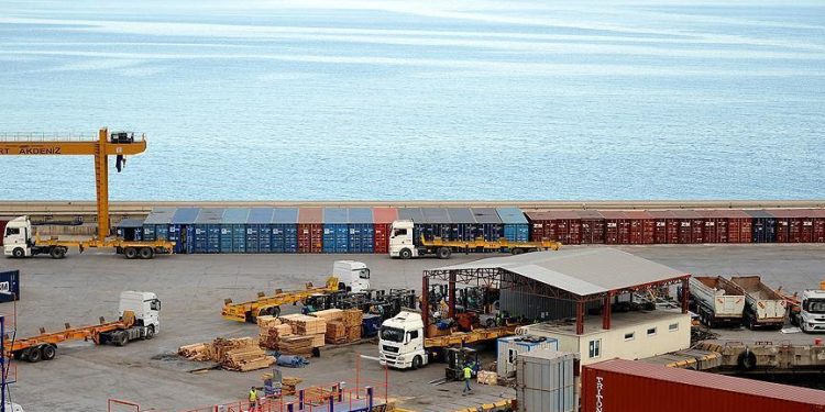 Sanayi kenti Kocaeli, AB’ye ihracatta gaza bastı