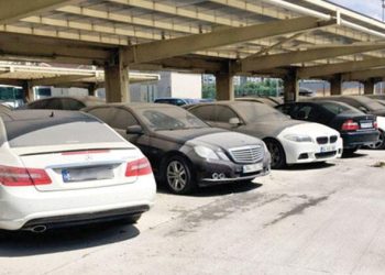 Sıfır gibi sokulan 2. el lüks araçlara af
