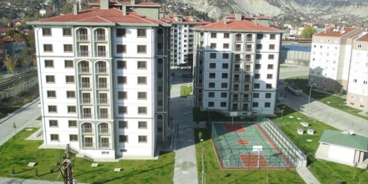 TOKİ’den açık artırma ile konut satışı