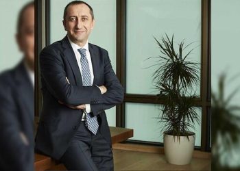 Türk Telekomda yeni Üst Yönetici Ümit Önal oldu