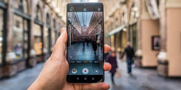 Xiaomi 64 MP kameralı telefonuyla böyle fotoğraf çekiyor