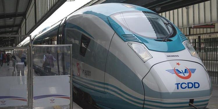 YHT 50 milyon yolcuya erişti