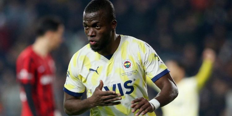 Fenerbahçe’de Enner Valencia yarım sezonda Vedat Muriqi ve Serdar Dursun’u yakaladı