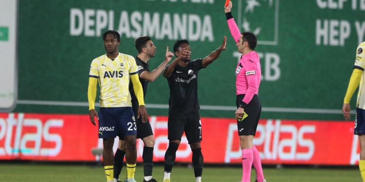 Fırat Aydınus, Abdulkadir Bitigen’in kritik kararlarını değerlendirdi: İkinci golün iptali doğru ancak Batshuayi atılmalıydı