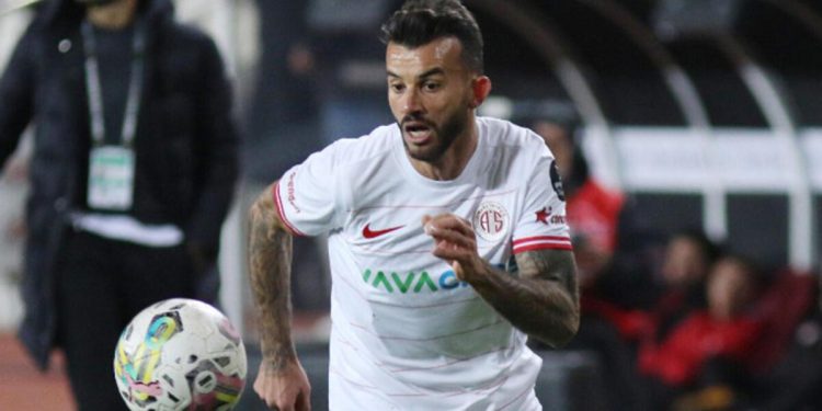 Galatasaray’dan sürpriz Güray Vural hamlesi! Okan Buruk eski öğrencisini istiyor