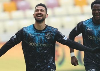 Maç Özeti ve Golleri: Sivasspor 1-2 Adana Demirspor
